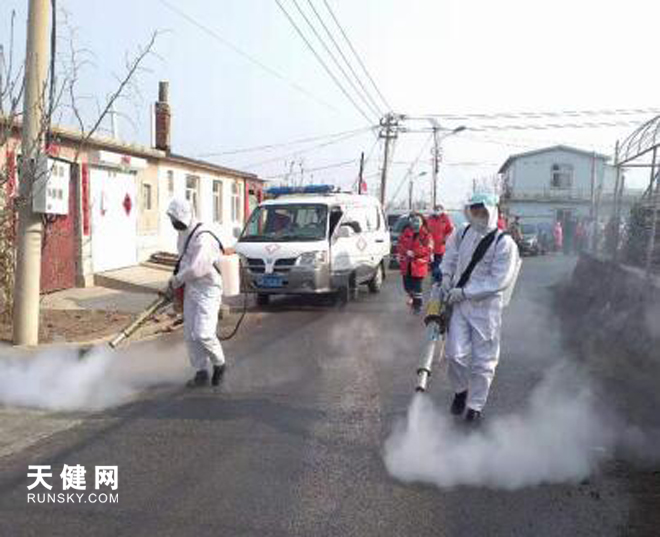 "万众救援队"为旅顺街村义务消毒