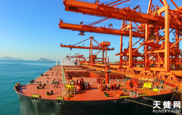 全国首个!大连港混矿业务量累计突破三千万吨