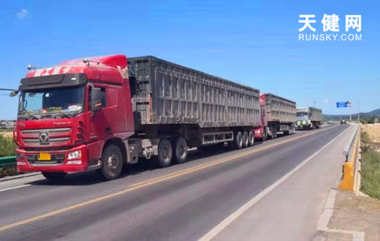 百吨王再现江湖交警特勤大队一举查获5台